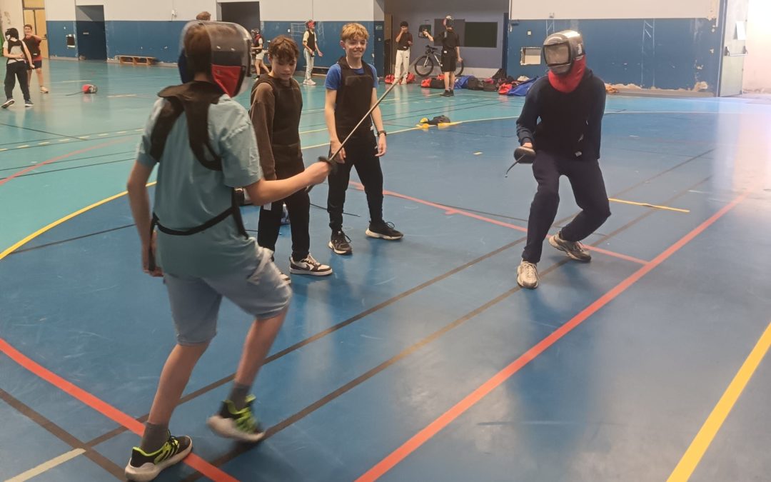 Saint Amand Montaut découvre l&rsquo;escrime grâce à l&rsquo;UNSS